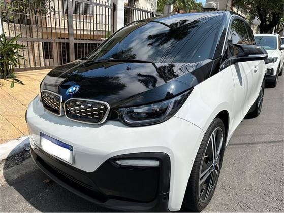 BMW i3 ELÉTRICO eDRIVE BEV CONNECTED AUTOMÁTICO BMW i3 ELÉTRICO eDRIVE BEV CONNECTED AUTOMÁTICO